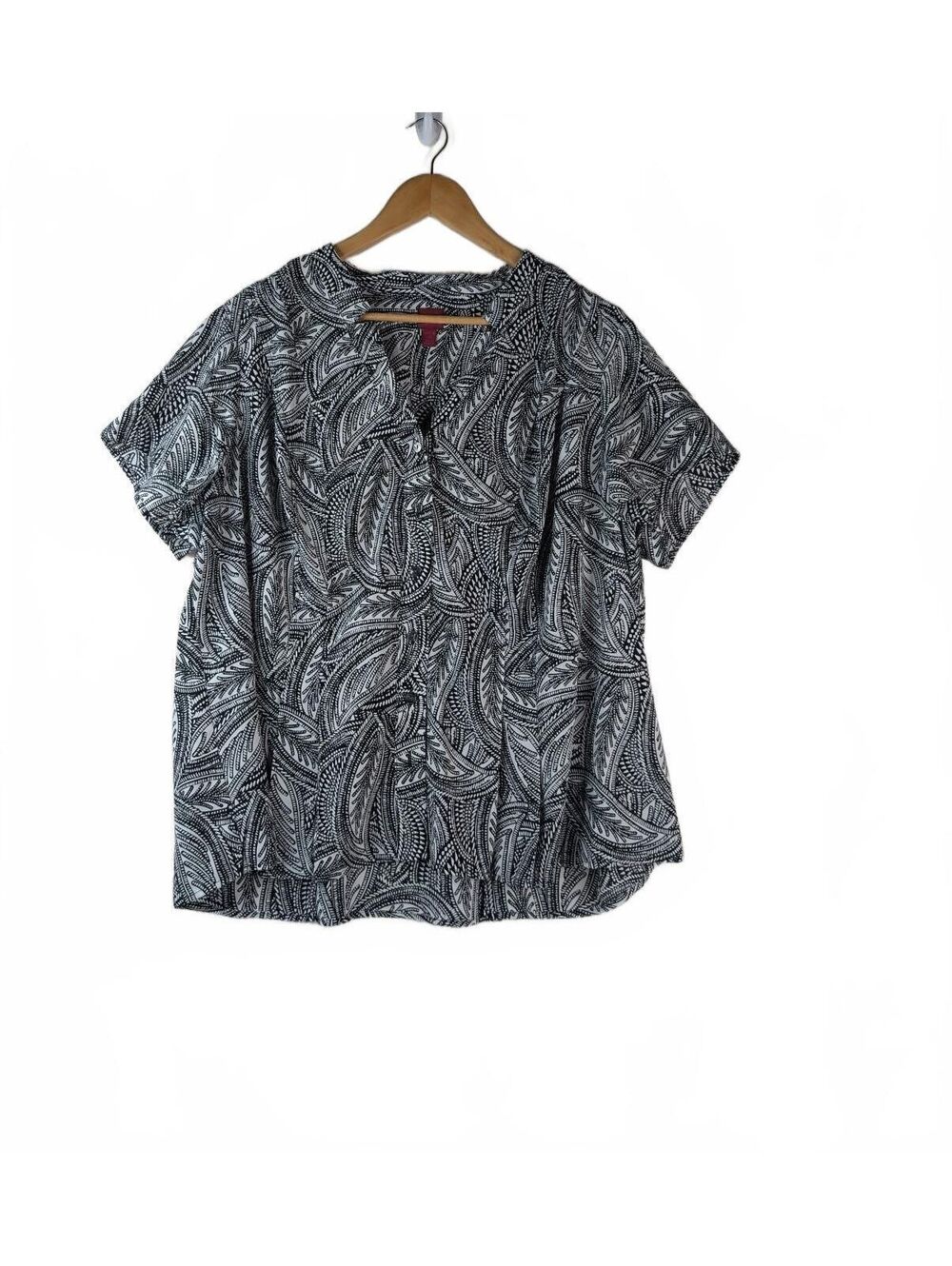 212 Collection Classic Black+White Abstract Leaf and Paisley Pattern Blouse 2X